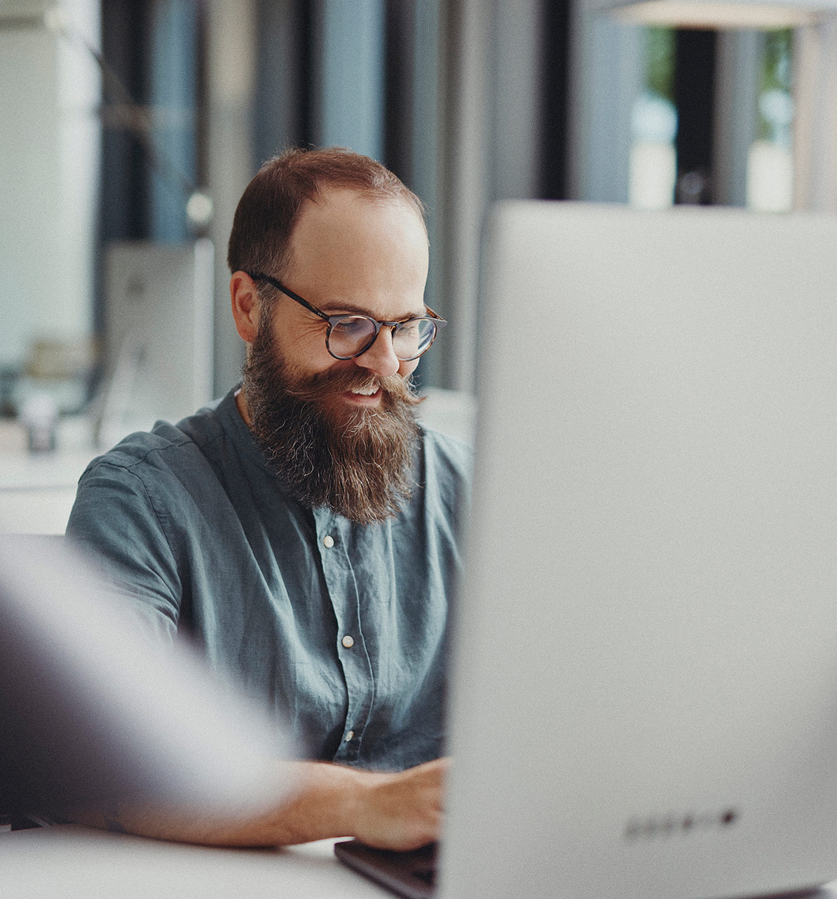 Kreative Köpfe am Werk: Praxismarketing für Ärzte und Zahnärzte ist unsere Passion.